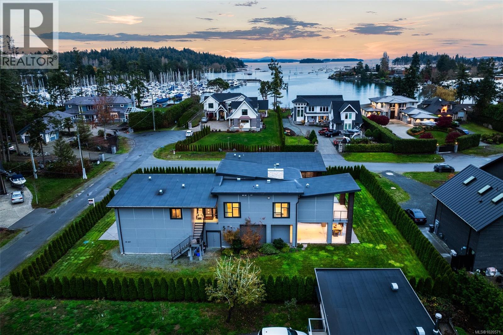 1857 McMicken Rd, North Saanich