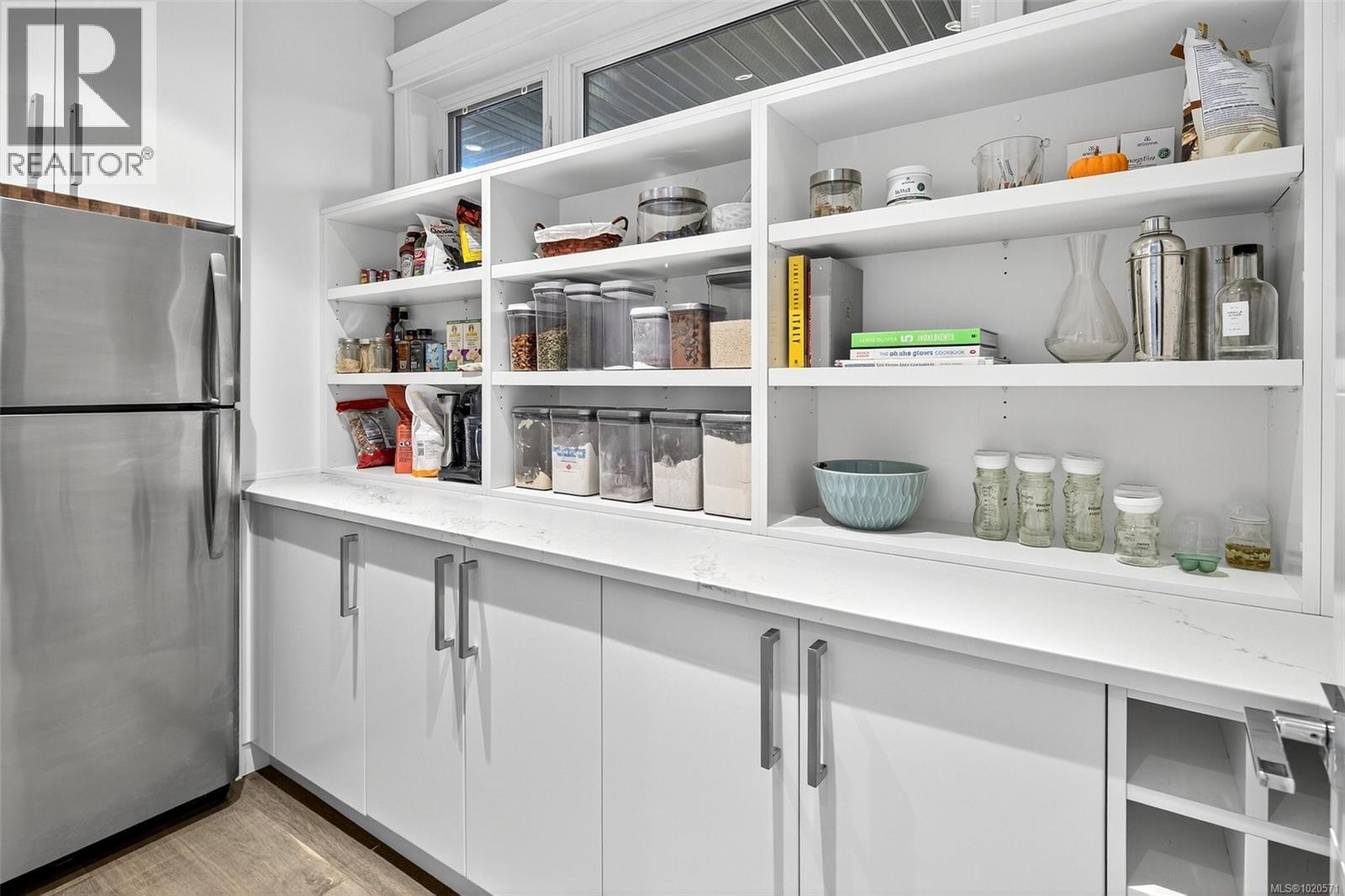 1857 McMicken Rd, North Saanich