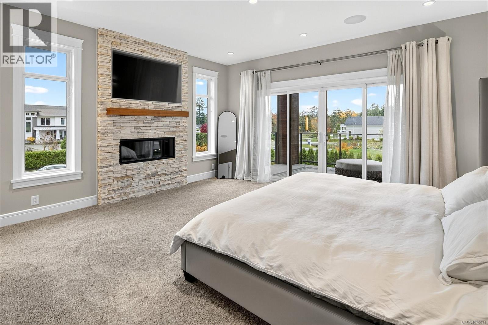 1857 McMicken Rd, North Saanich