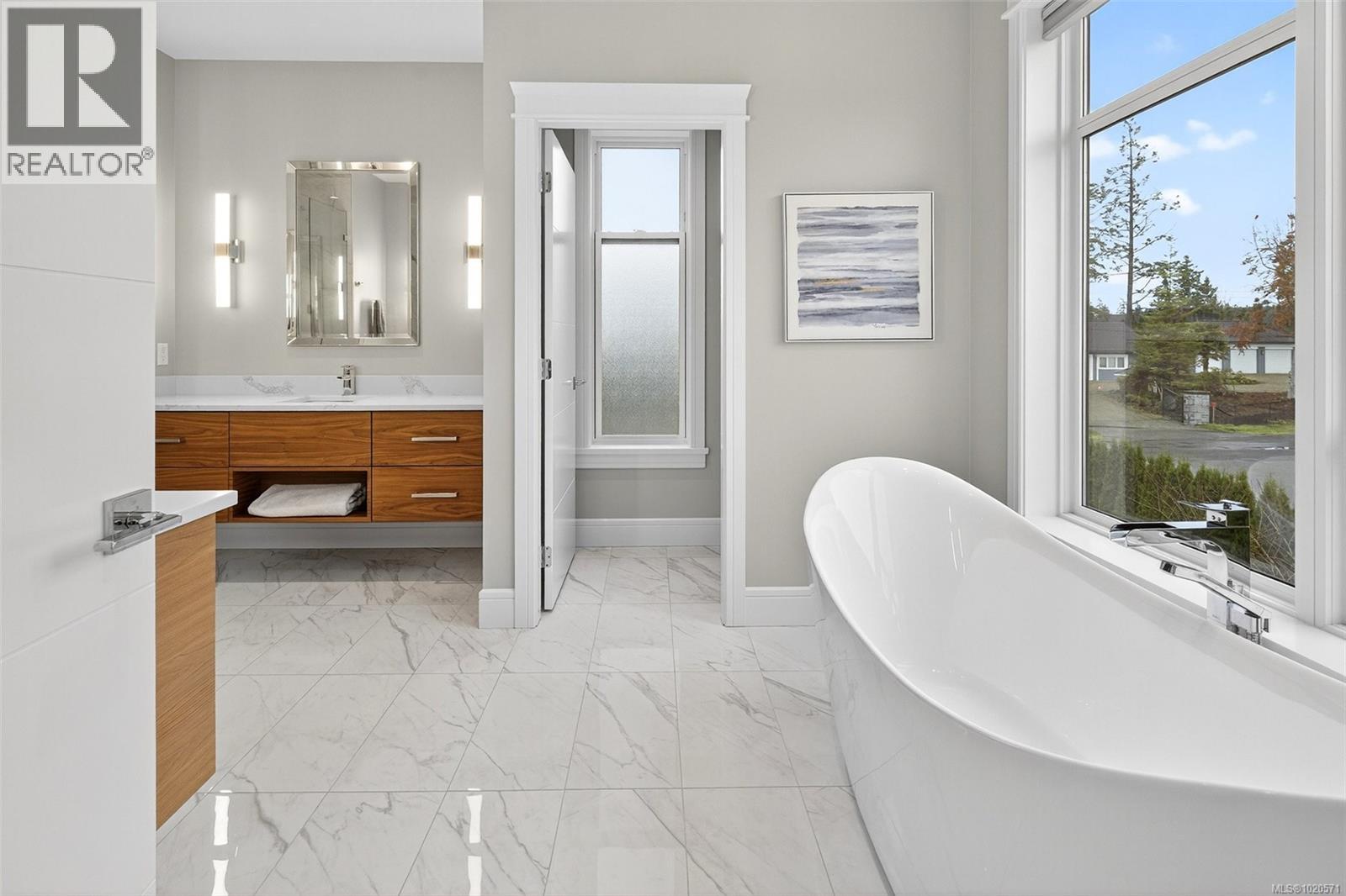 1857 McMicken Rd, North Saanich