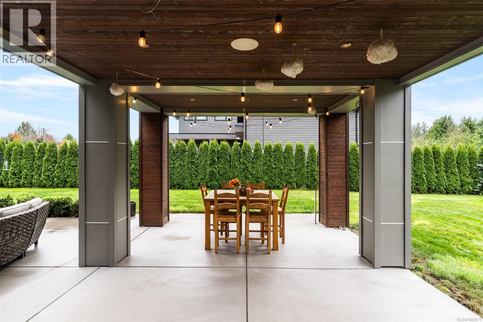 1857 McMicken Rd, North Saanich