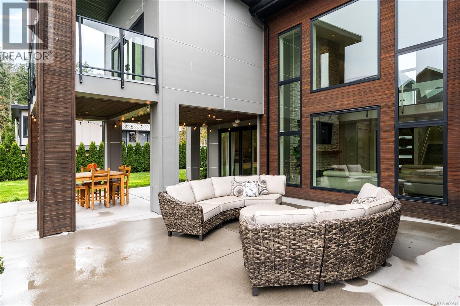 1857 McMicken Rd, North Saanich