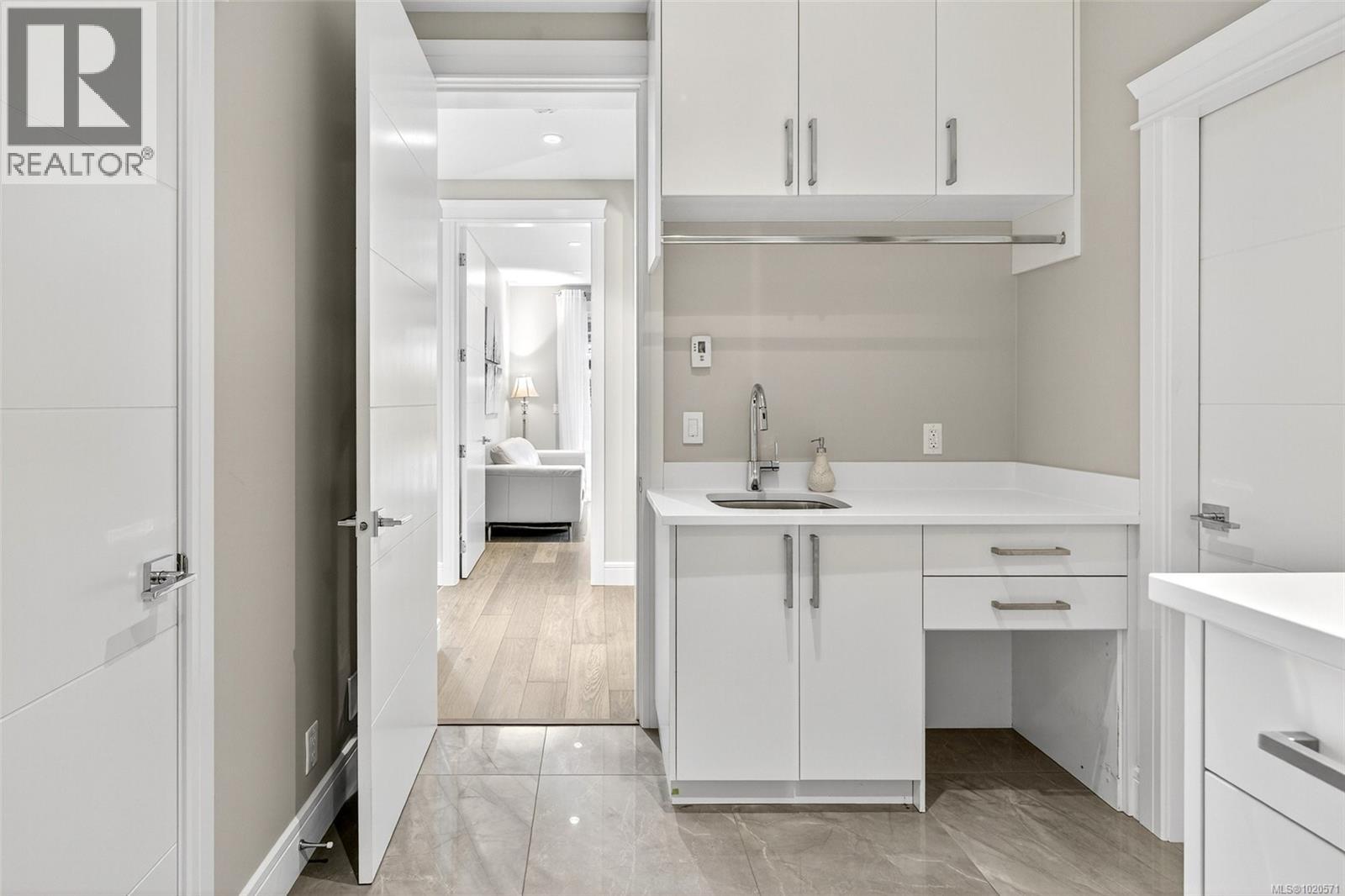 1857 McMicken Rd, North Saanich