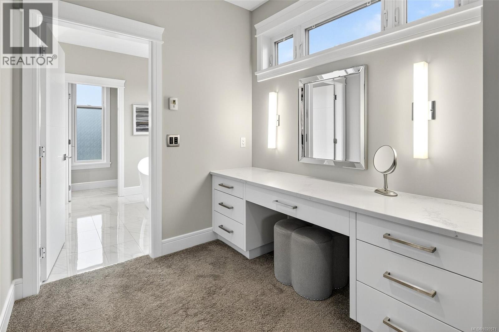 1857 McMicken Rd, North Saanich