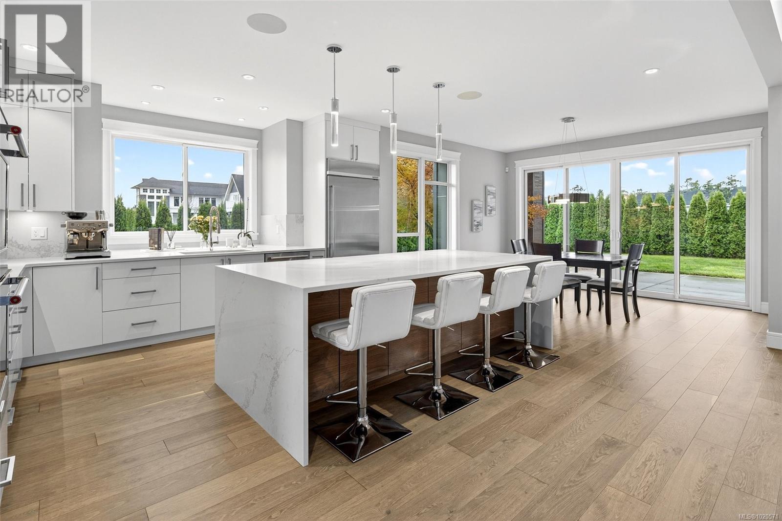 1857 McMicken Rd, North Saanich