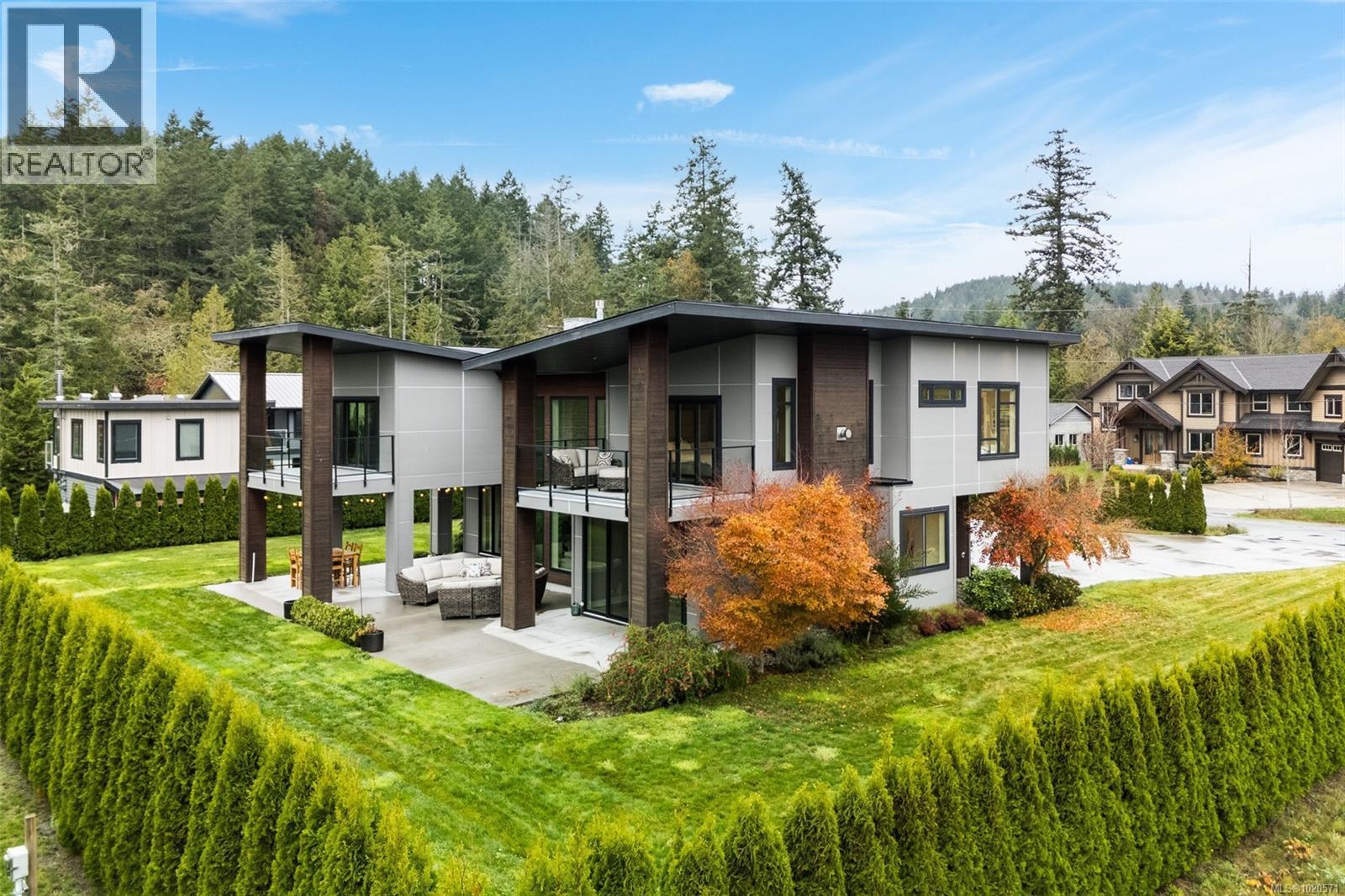 1857 McMicken Rd, North Saanich