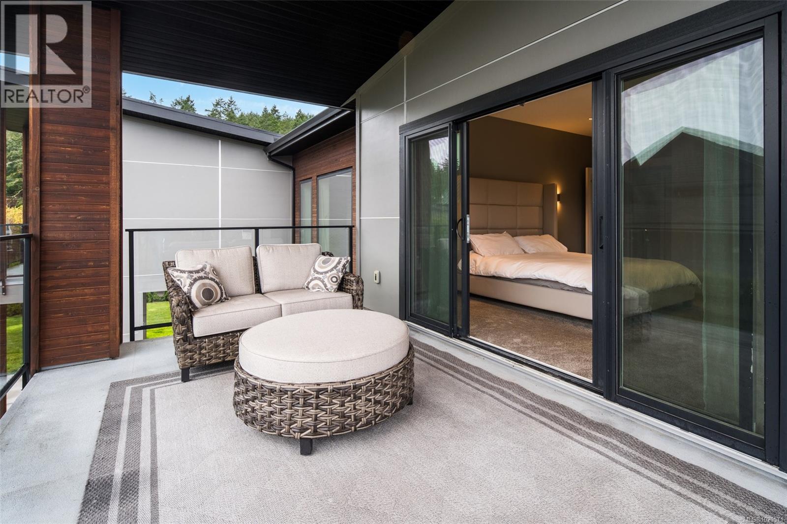 1857 McMicken Rd, North Saanich