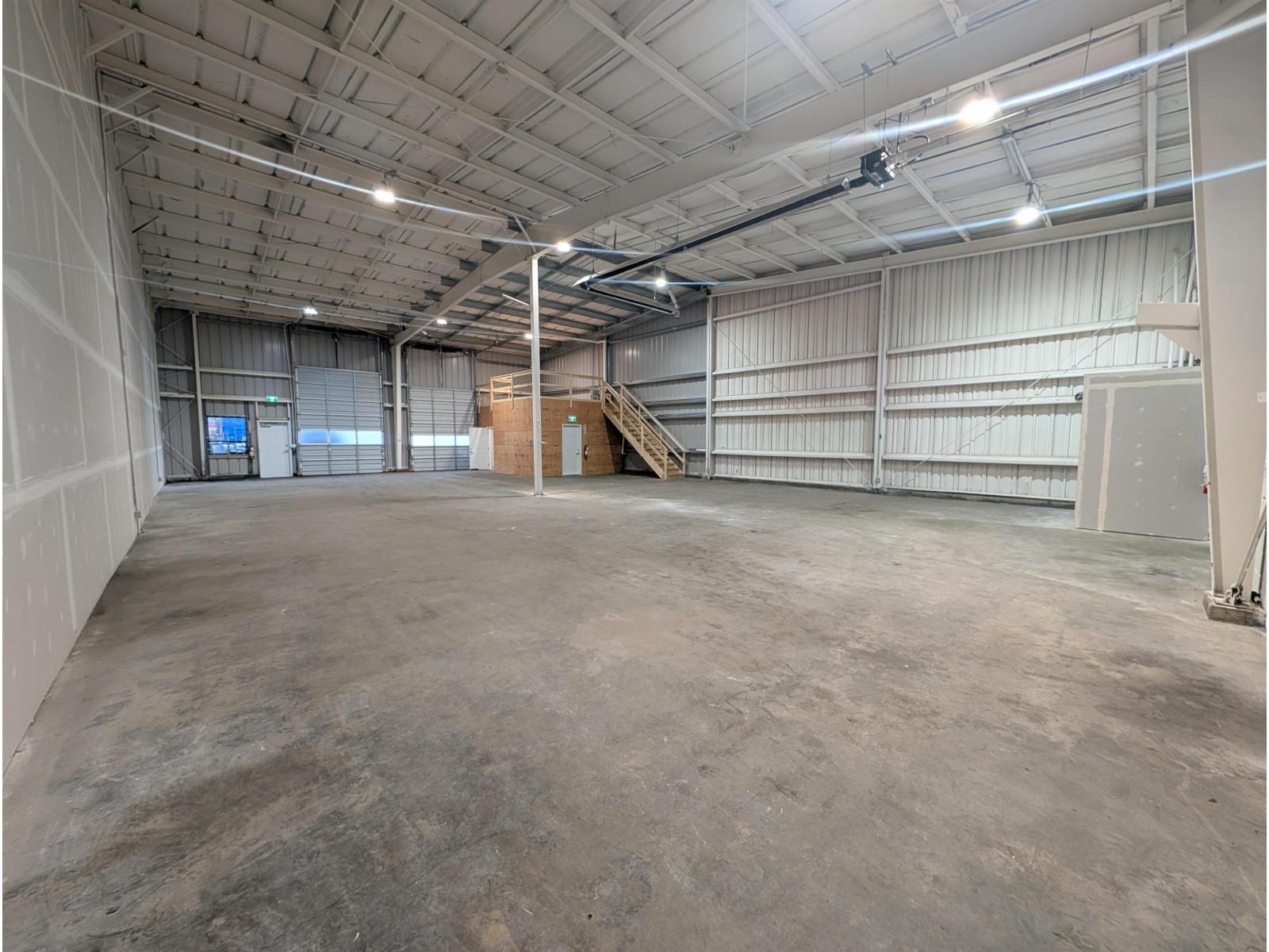 Industrial in Langley - Image 10