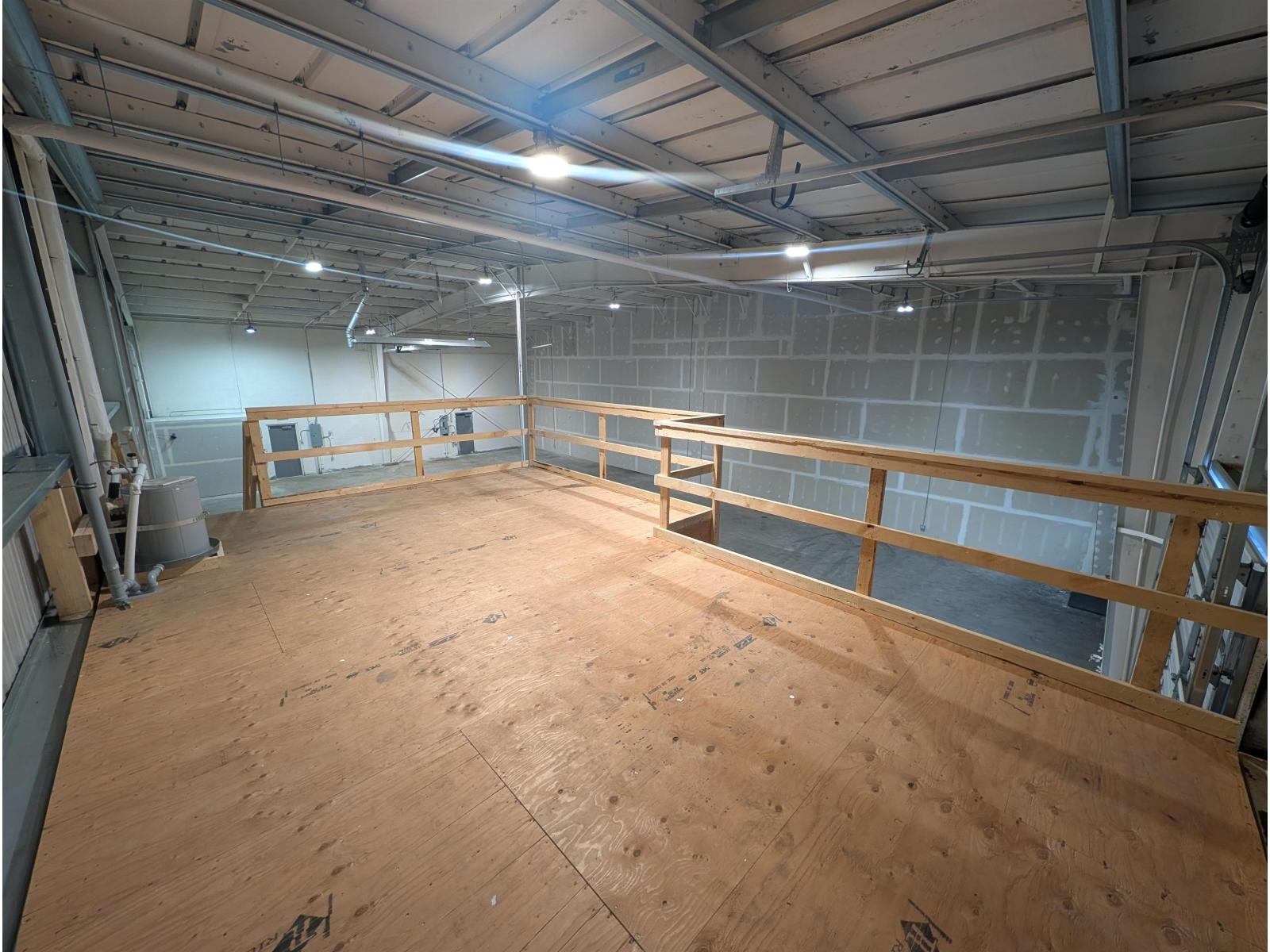 Industrial in Langley - Image 15