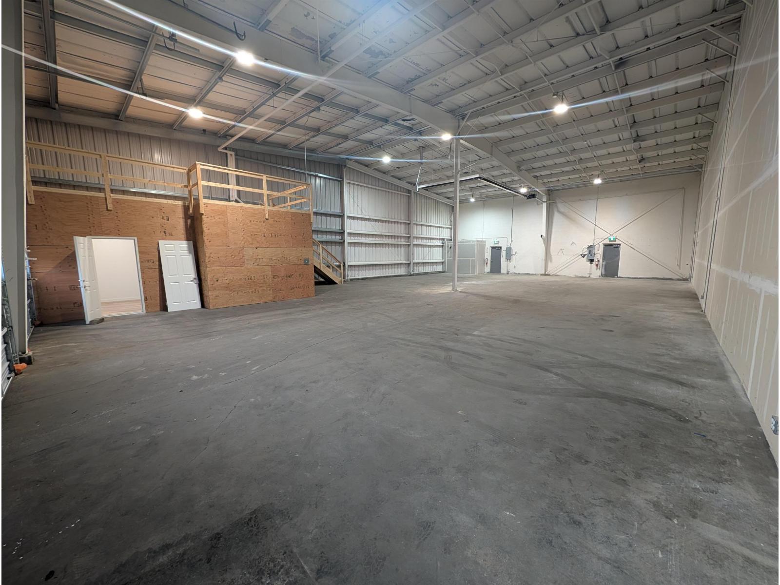 Industrial in Langley - Image 9