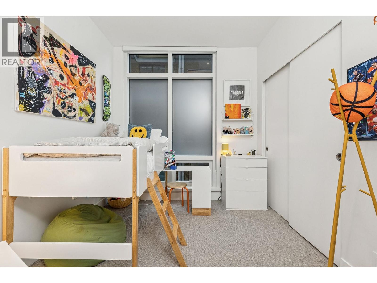 401 6699 NELSON AVENUE, West Vancouver