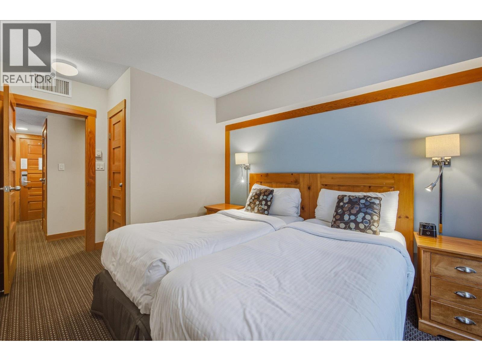 226A 2036 LONDON LANE, Whistler