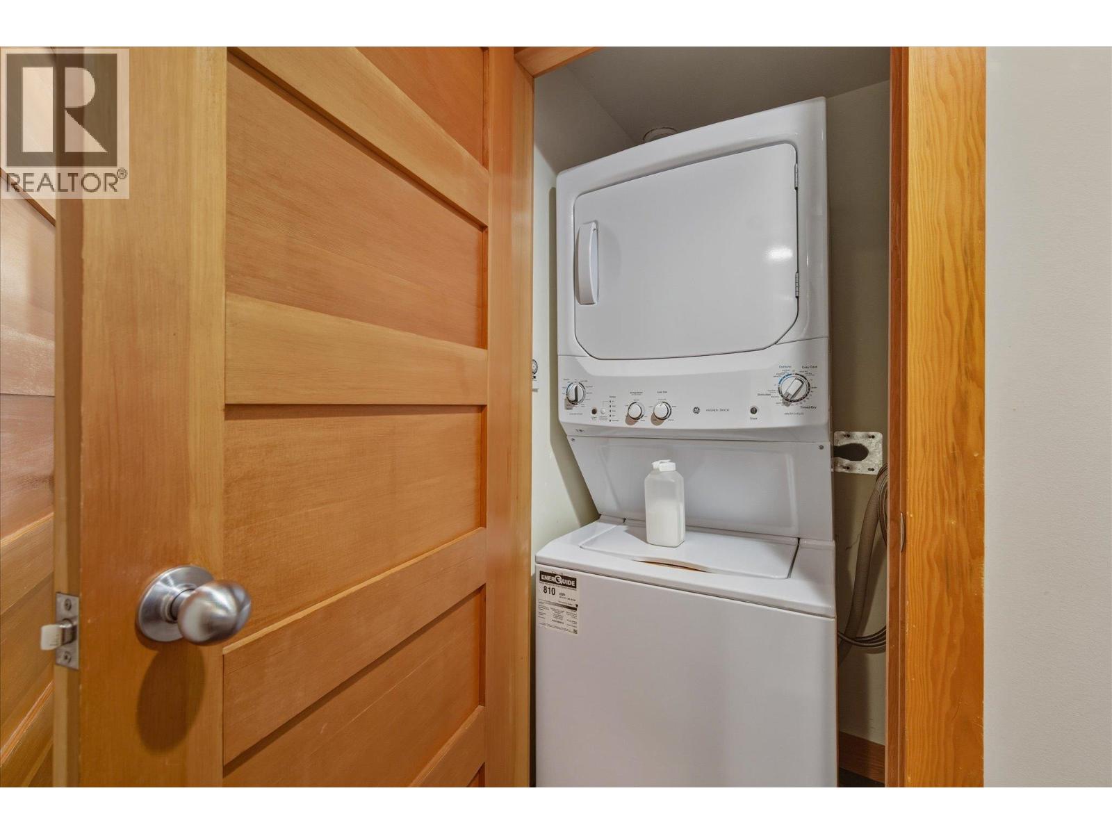 226A 2036 LONDON LANE, Whistler