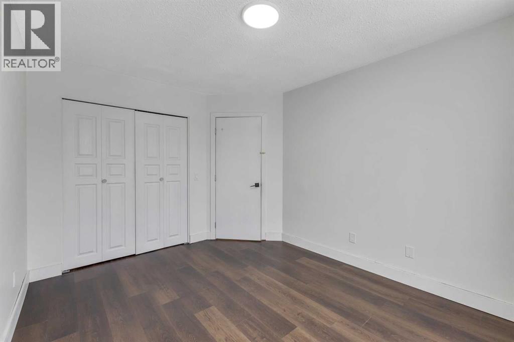 Single Family House Bi-level for Sale in  Whitworth Way NE Whitehorn Calgary 