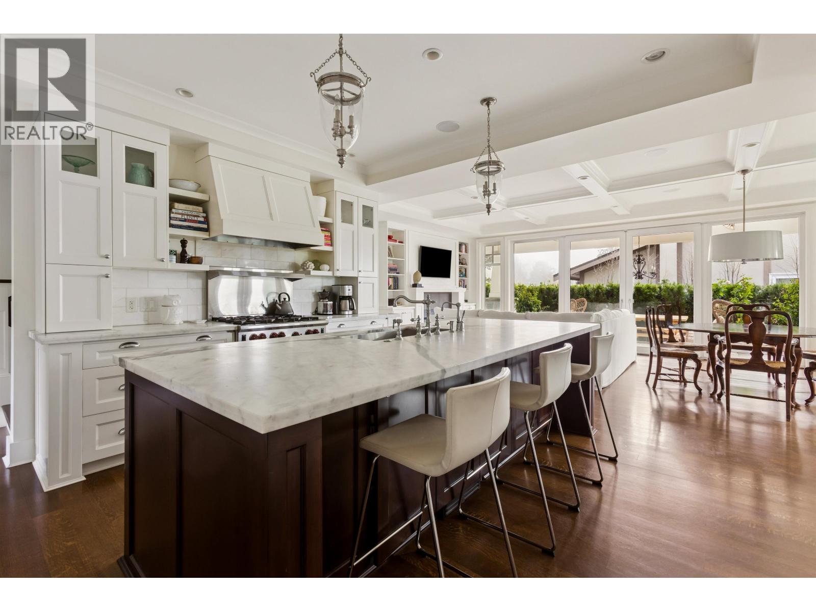 1398 LAWSON AVENUE, West Vancouver