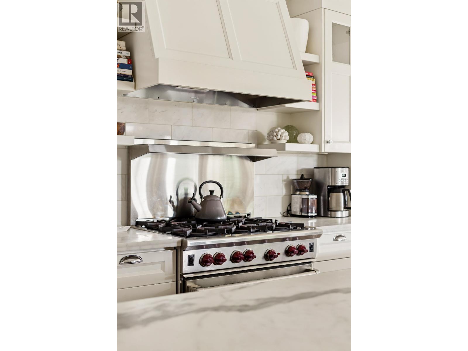 1398 LAWSON AVENUE, West Vancouver