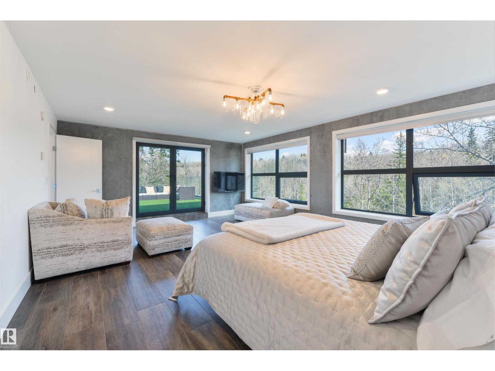 9213 97 ST NW, Edmonton