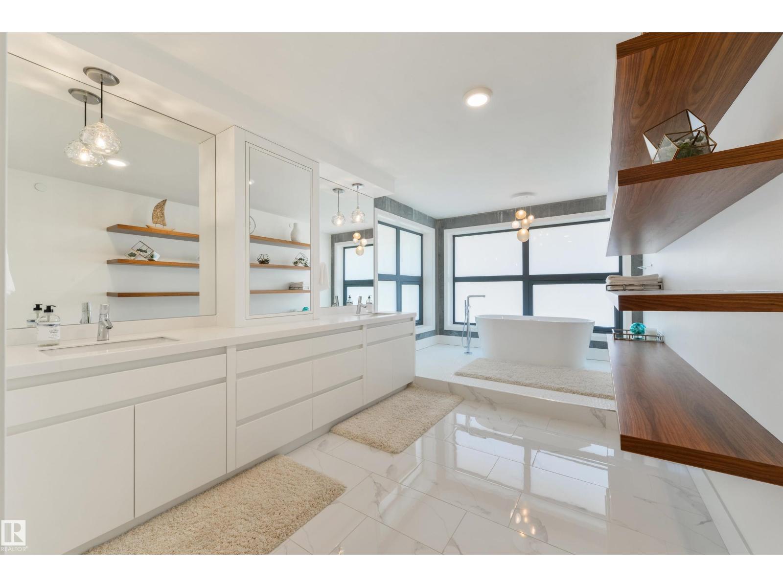 9213 97 ST NW, Edmonton