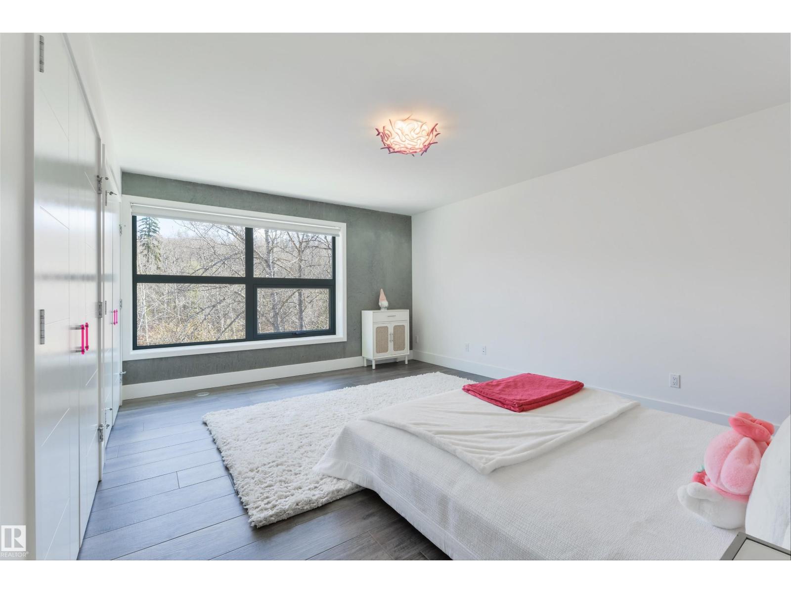 9213 97 ST NW, Edmonton