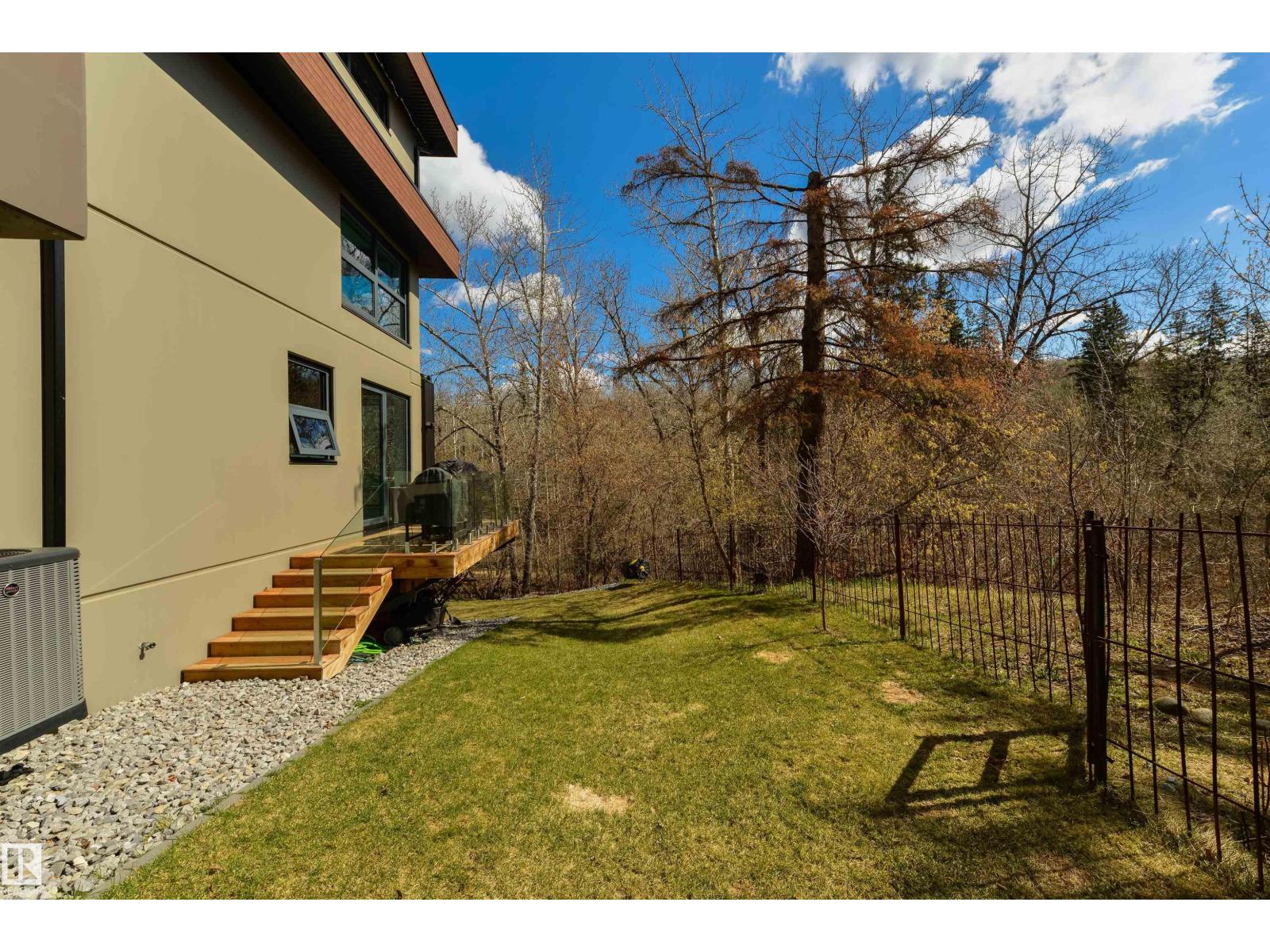 9213 97 ST NW, Edmonton