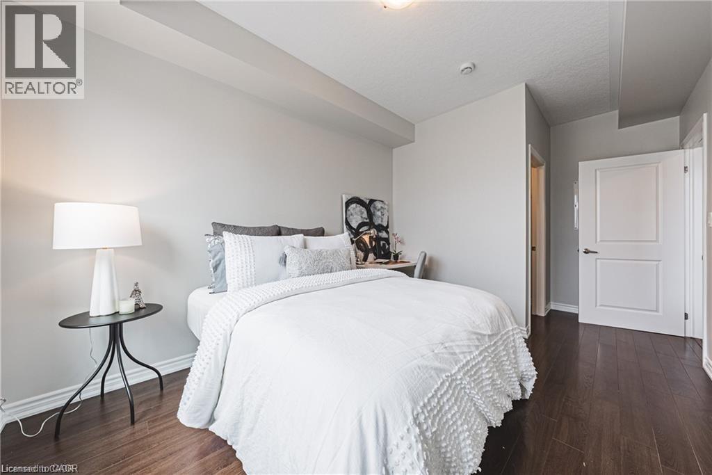 #221 35 SOUTHSHORE CRESCENT - 17