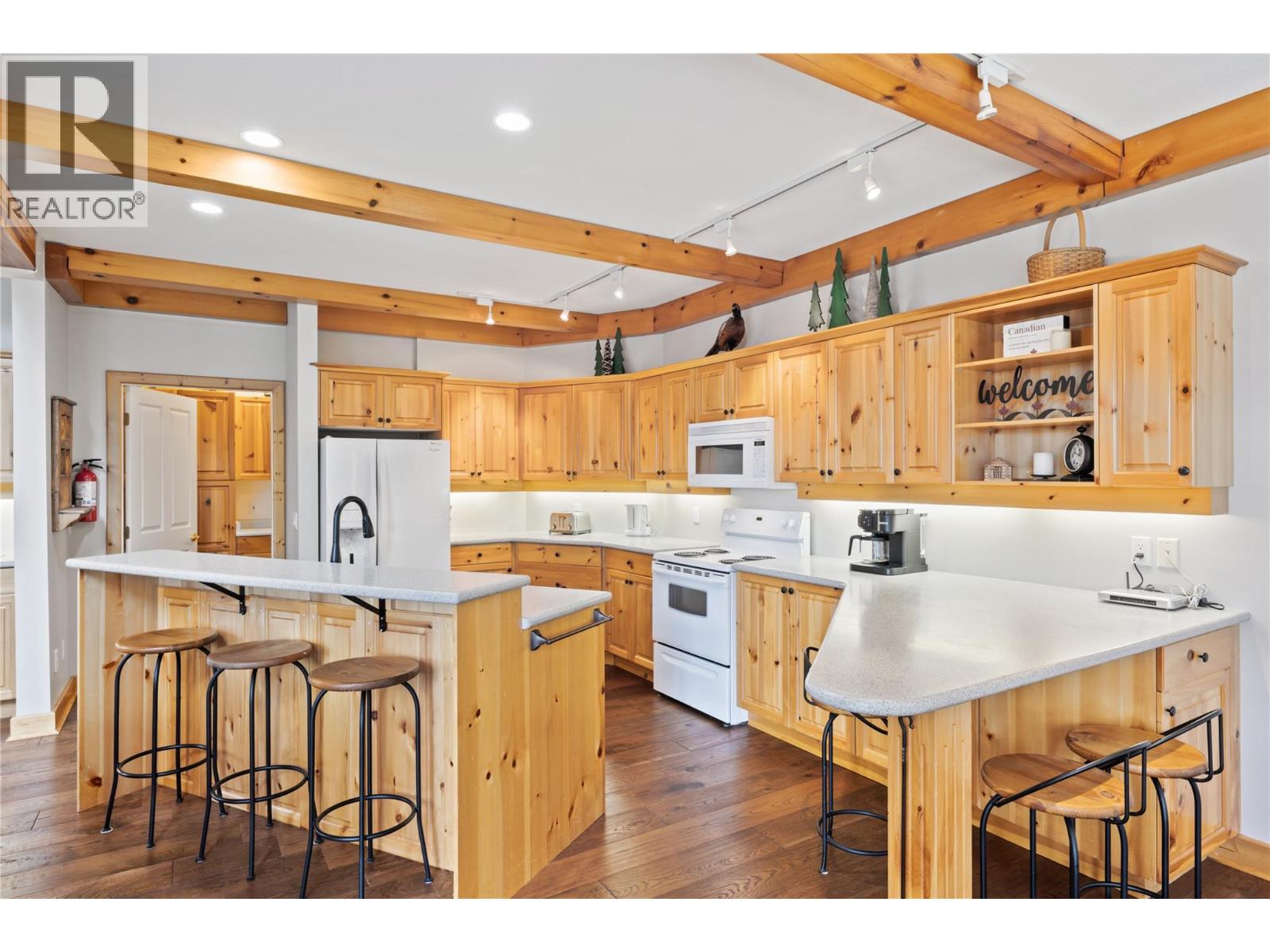 A 5946 Snow Pines Crescent, Big White