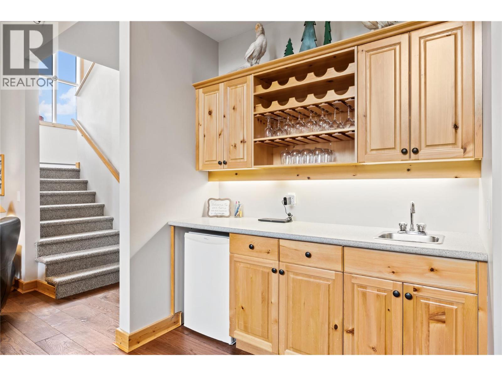 A 5946 Snow Pines Crescent, Big White