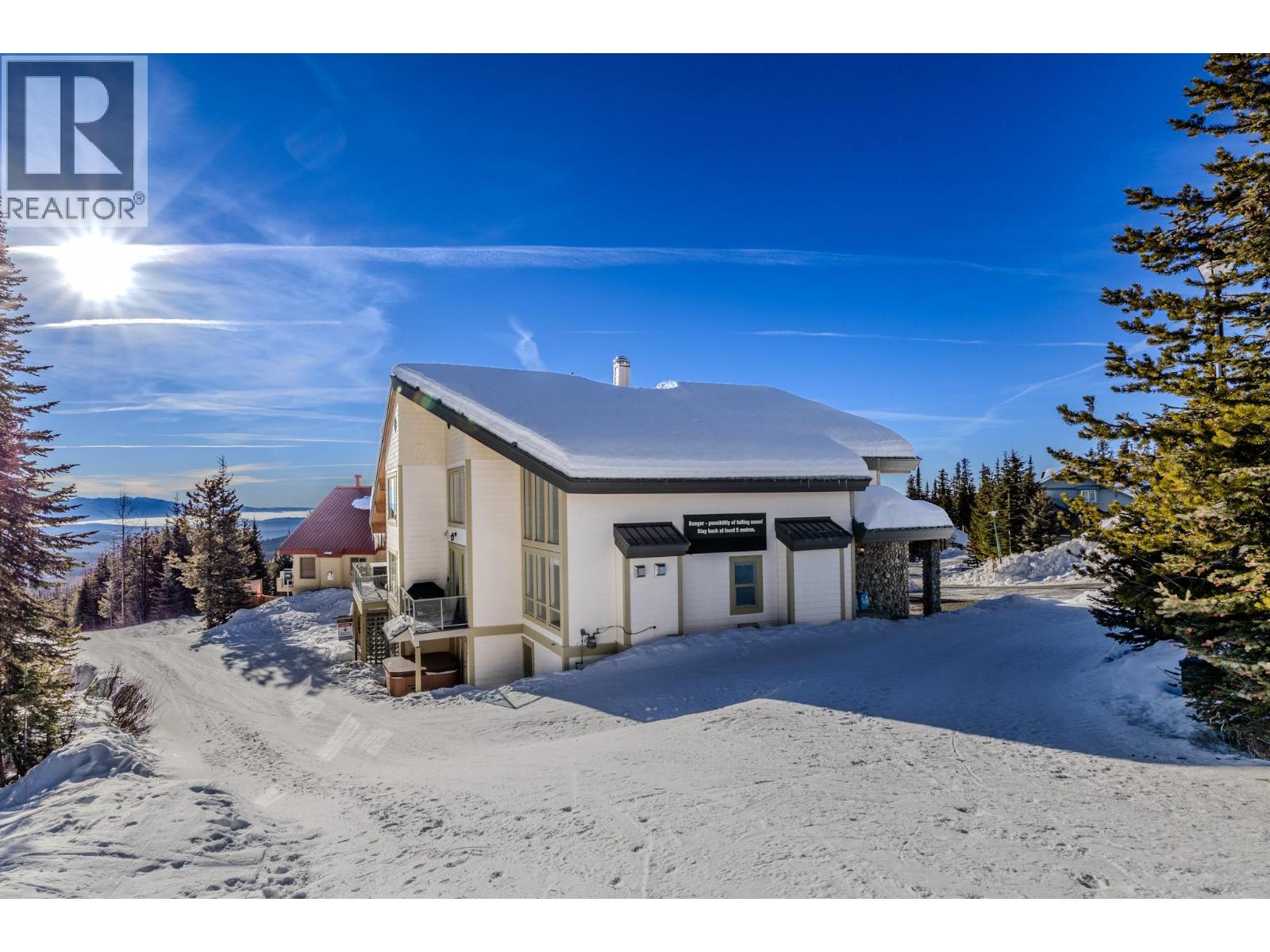 A 5946 Snow Pines Crescent, Big White