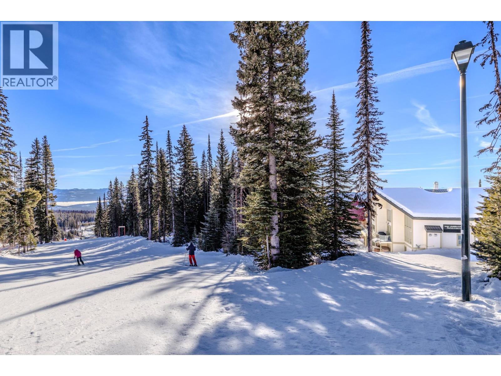 A 5946 Snow Pines Crescent, Big White