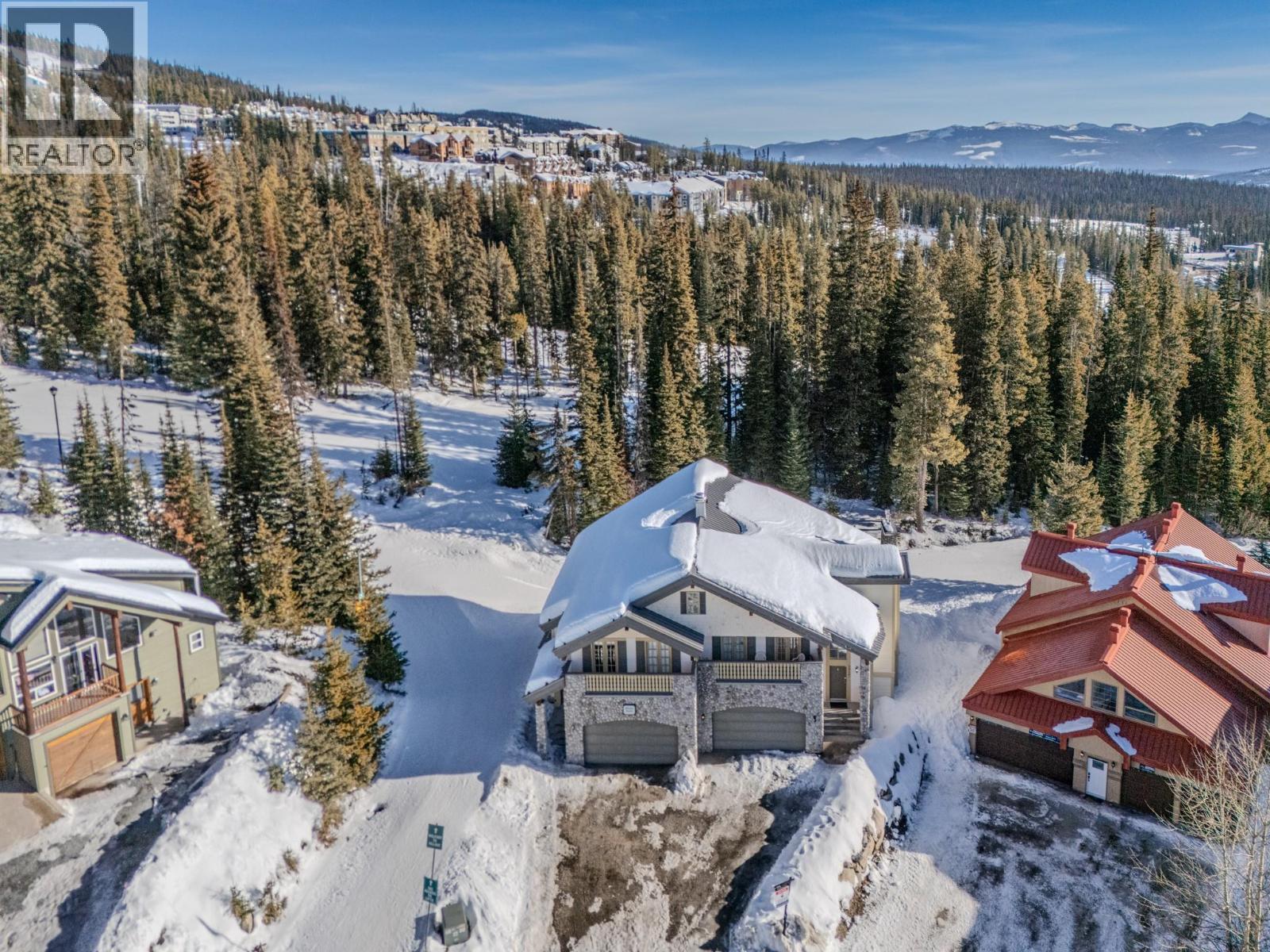 A 5946 Snow Pines Crescent, Big White