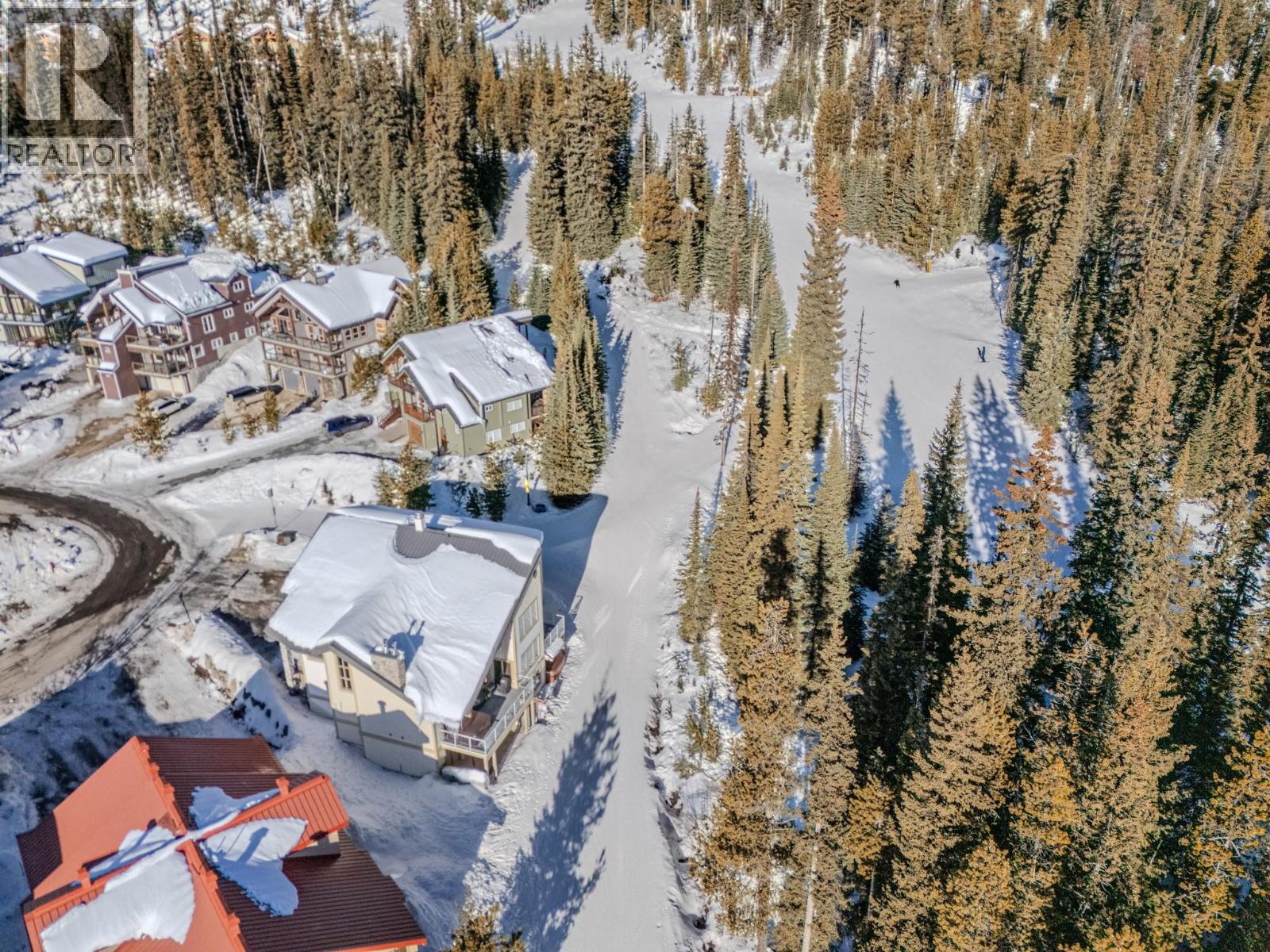 A 5946 Snow Pines Crescent, Big White