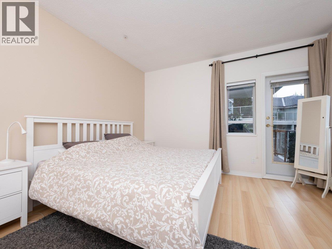 308 1283 PARKGATE AVENUE, North Vancouver