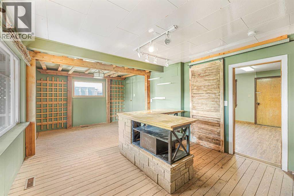 125 River Avenue, Cochrane