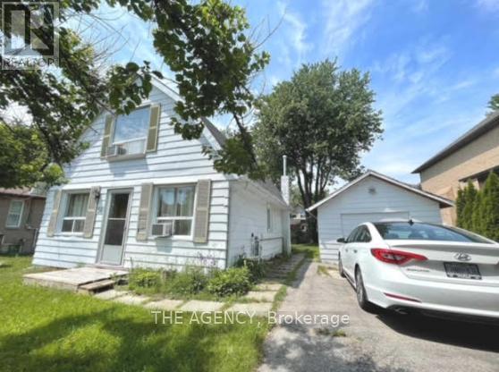 56 SYLVAN CRESCENT - 1