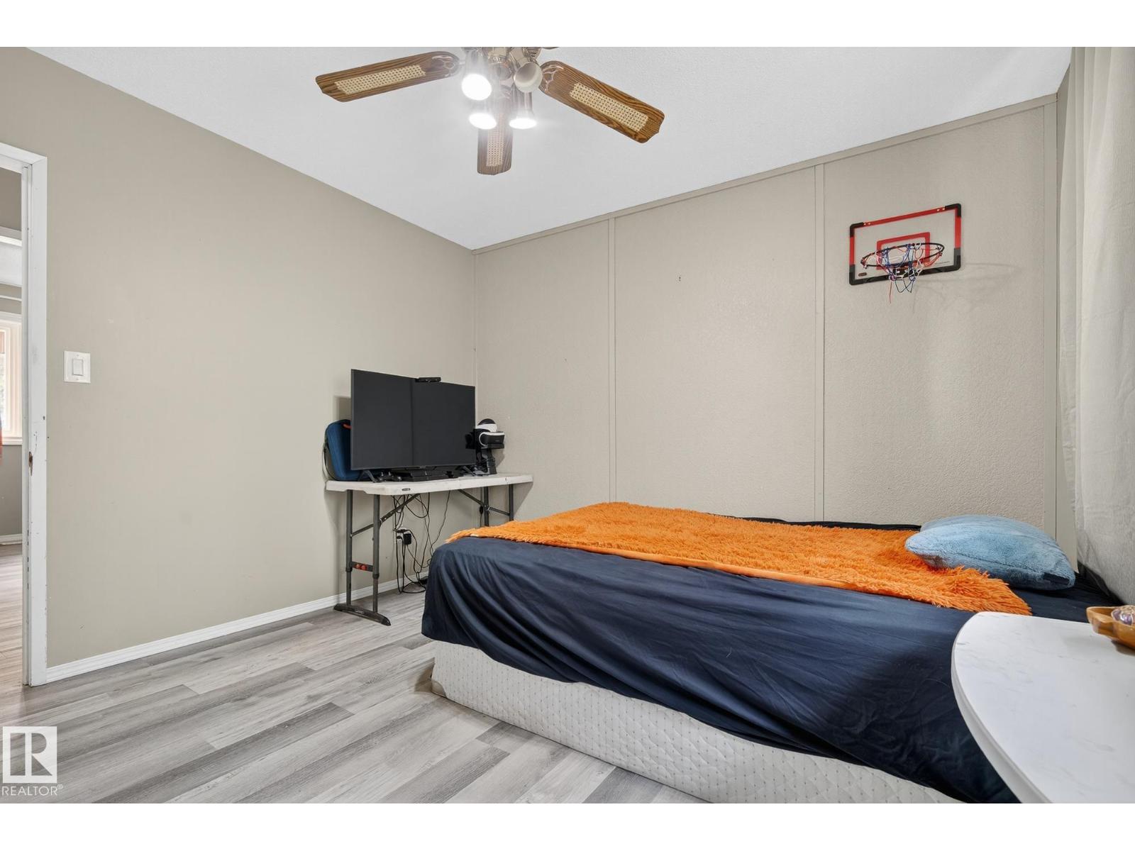 
          320 1 AV
            <br/>
            <span>Thorhild</span>
            , 
            <span>AB</span>
             <span>T0A3J0</span>
         - Photo 28