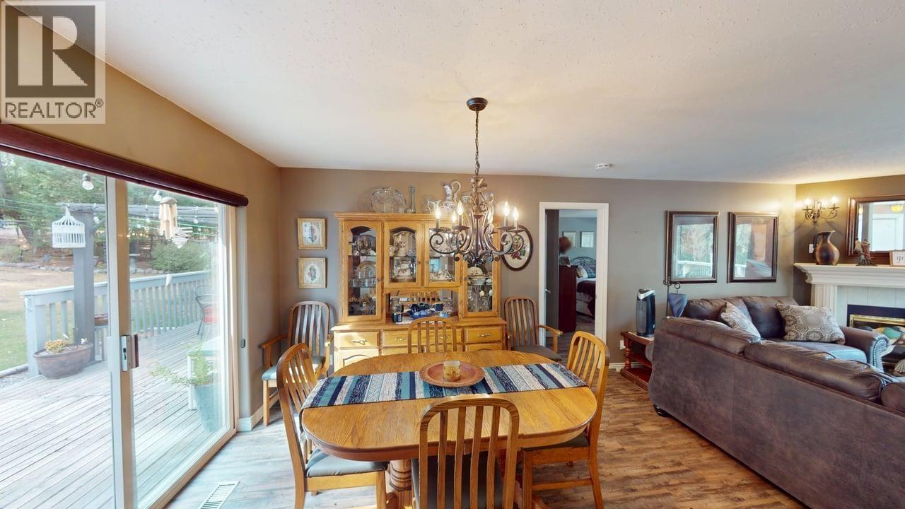 5270 MACKAY CRESCENT - 13