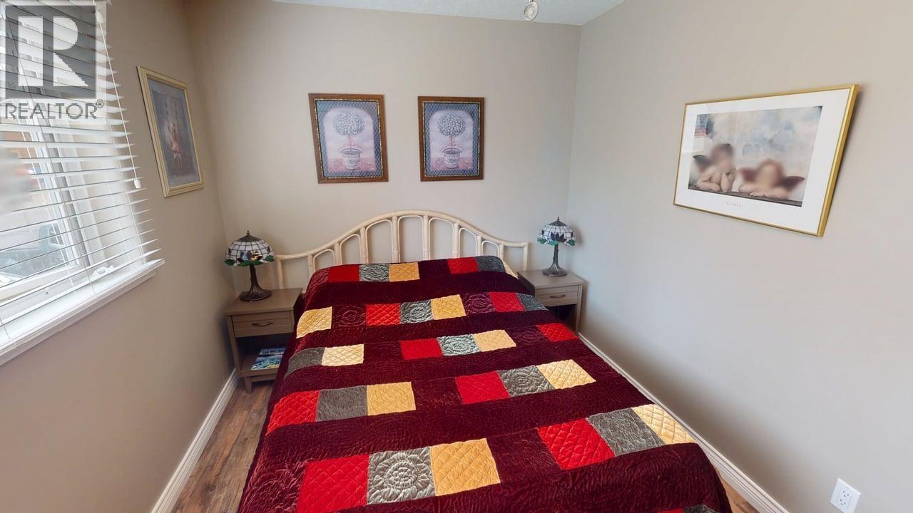 5270 MACKAY CRESCENT - 30