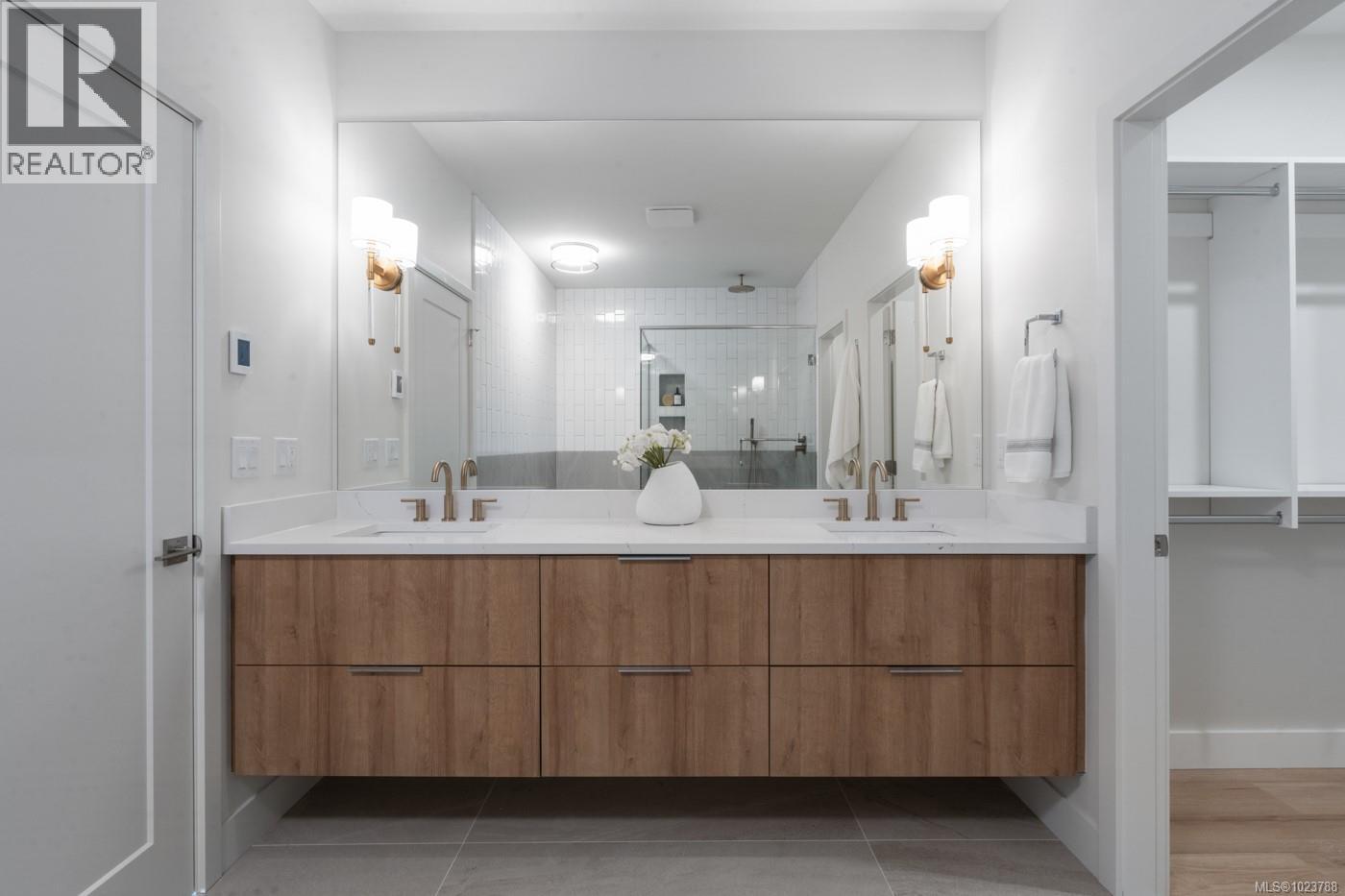 109 2332 Copper Rock Crt, Langford