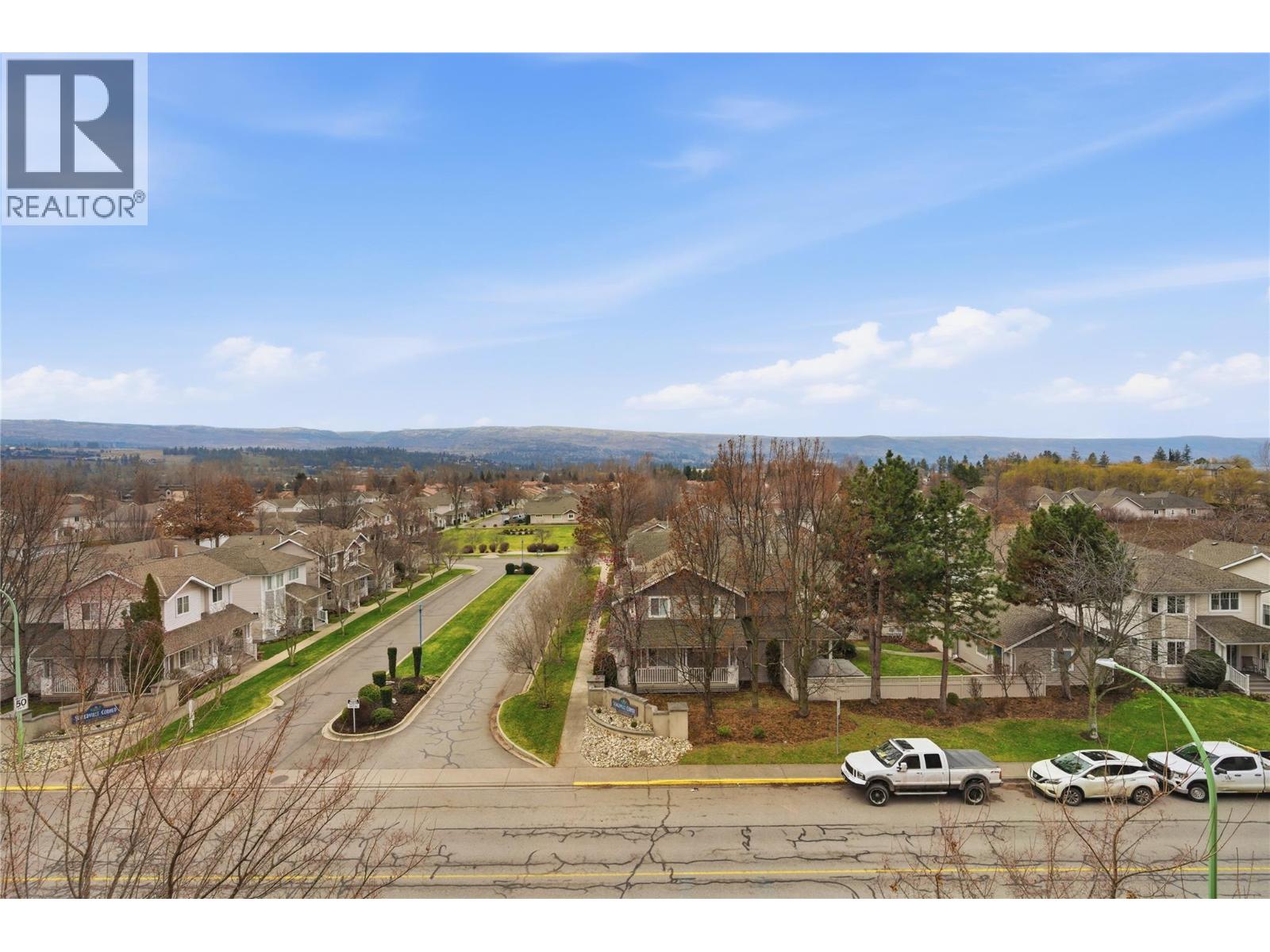 559 654 Cook Road, Kelowna