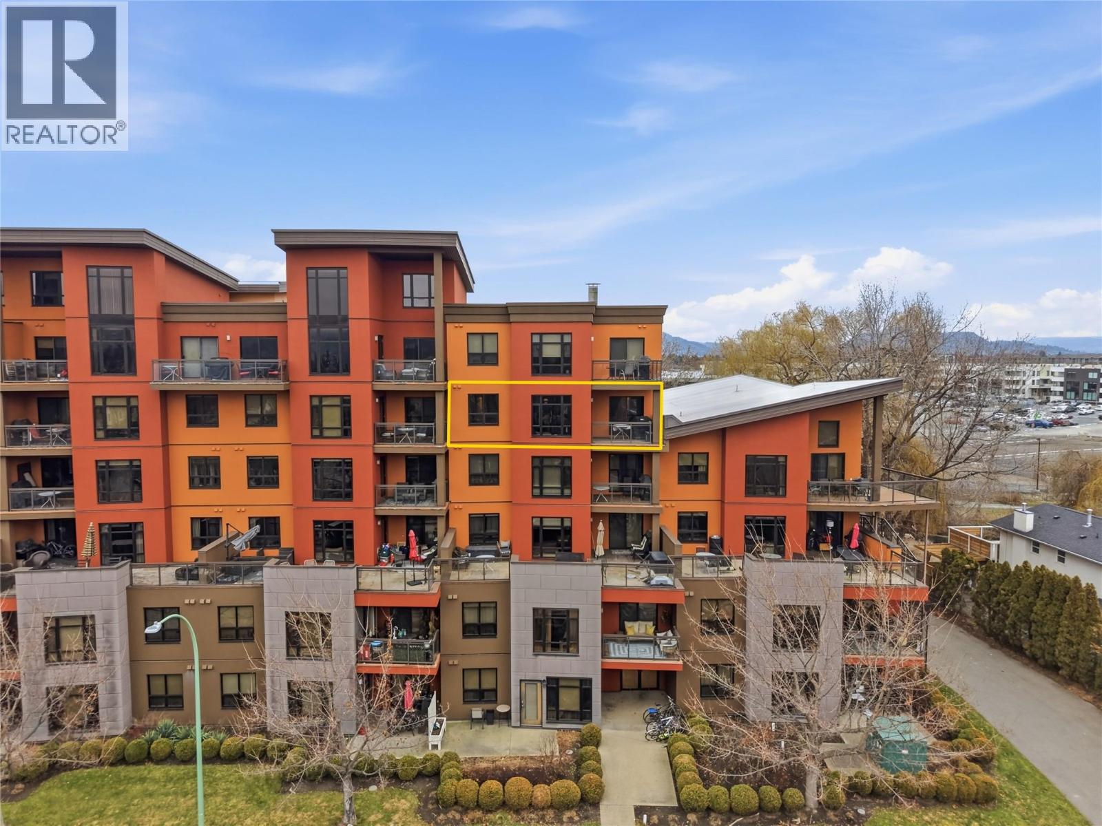 559 654 Cook Road, Kelowna