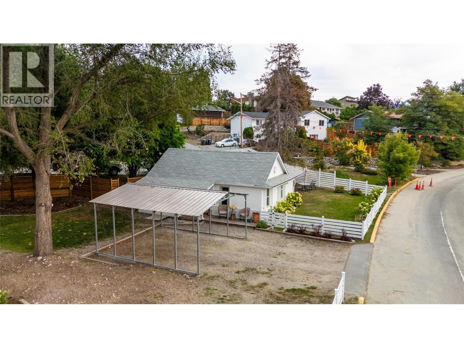 11716 PRAIRIE VALLEY Road, Summerland