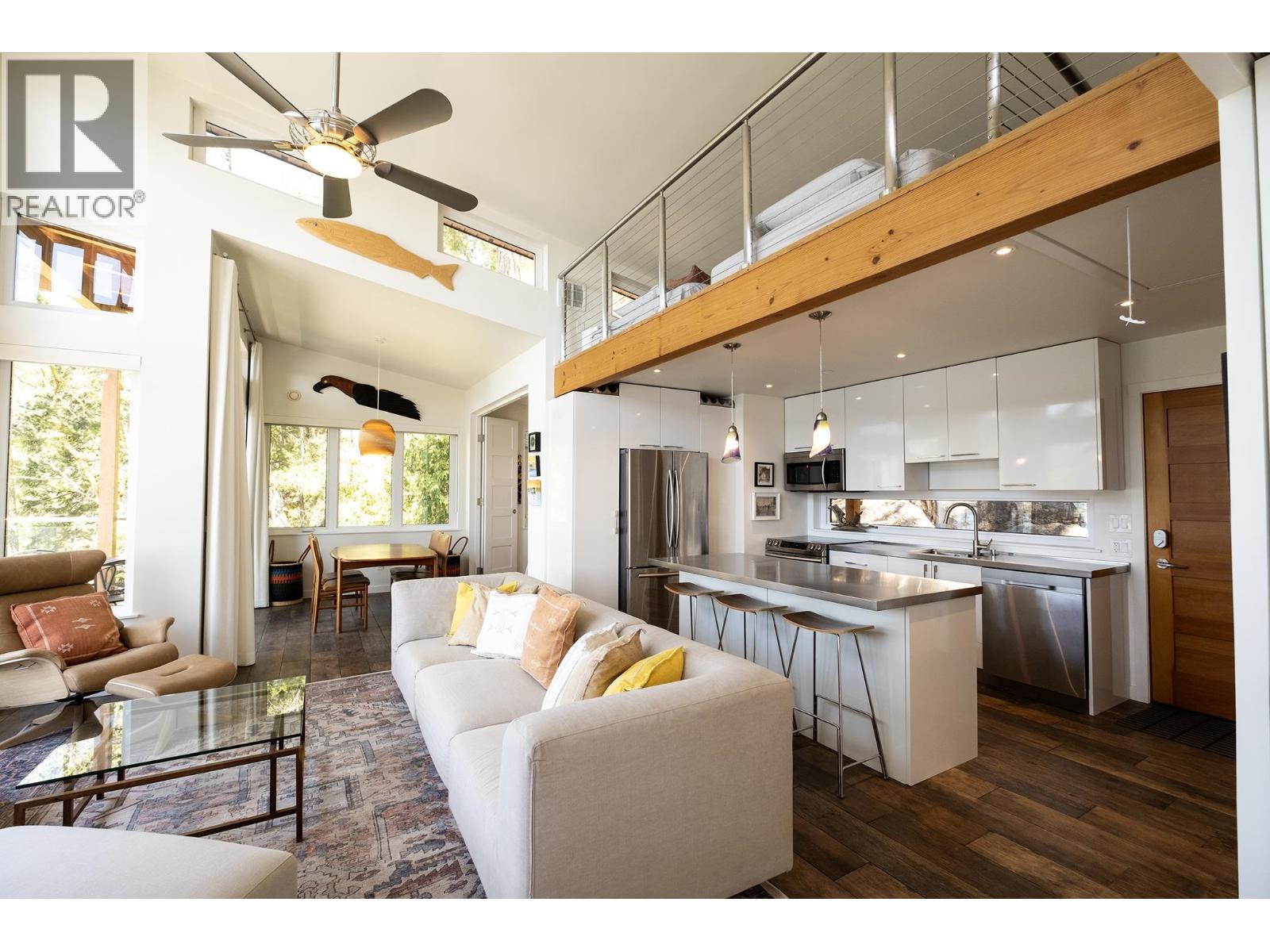 6815 SANDY HOOK TRAIL, Sechelt