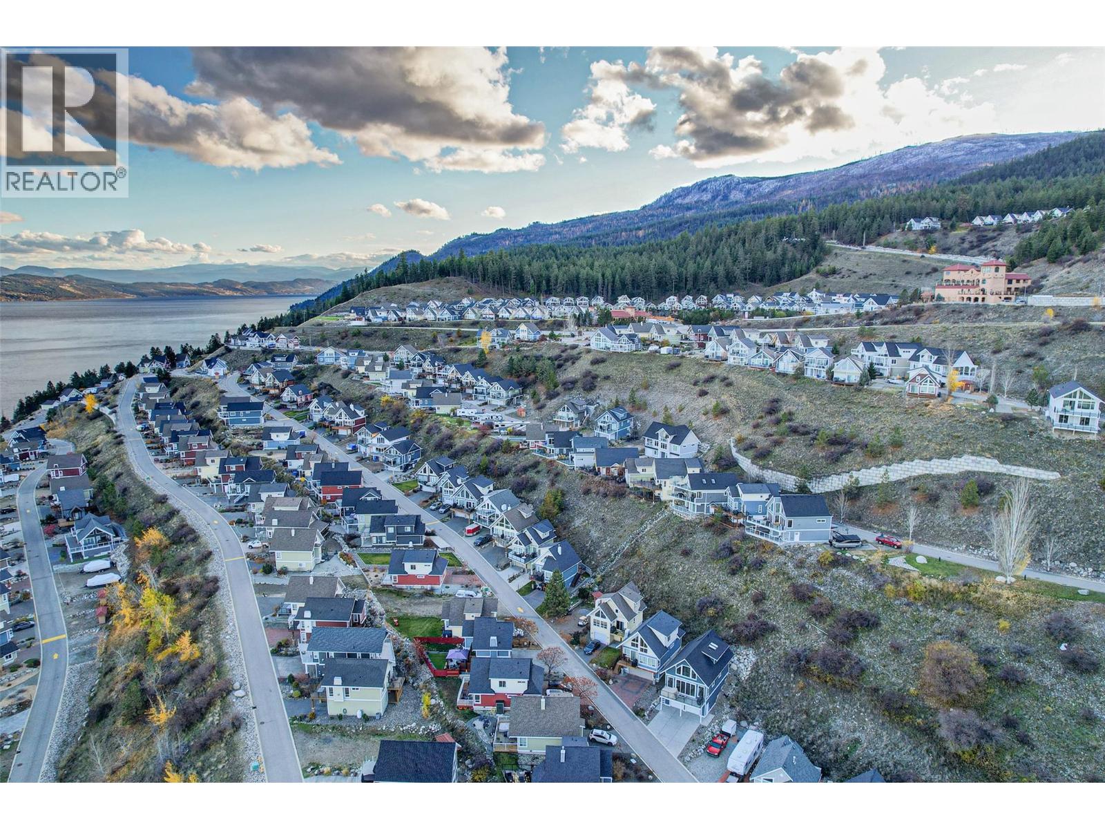  6840 Santiago Loop, Kelowna
