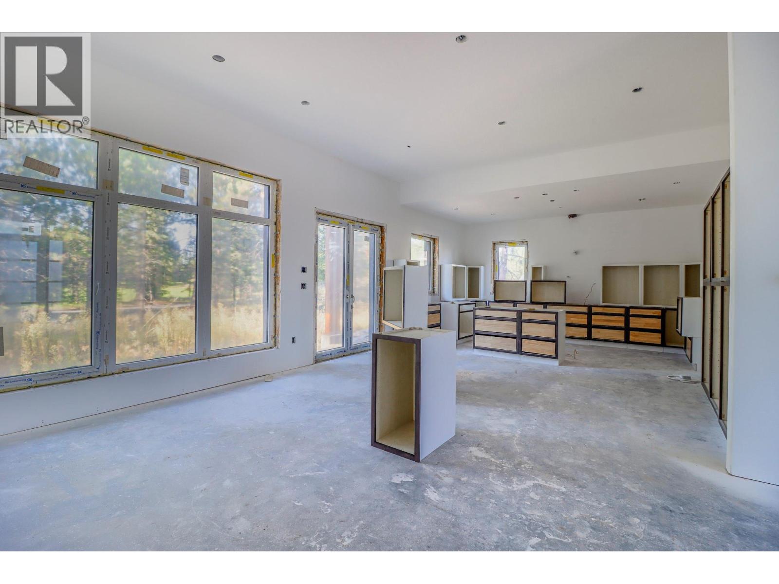 113 CORRAL Boulevard - 5