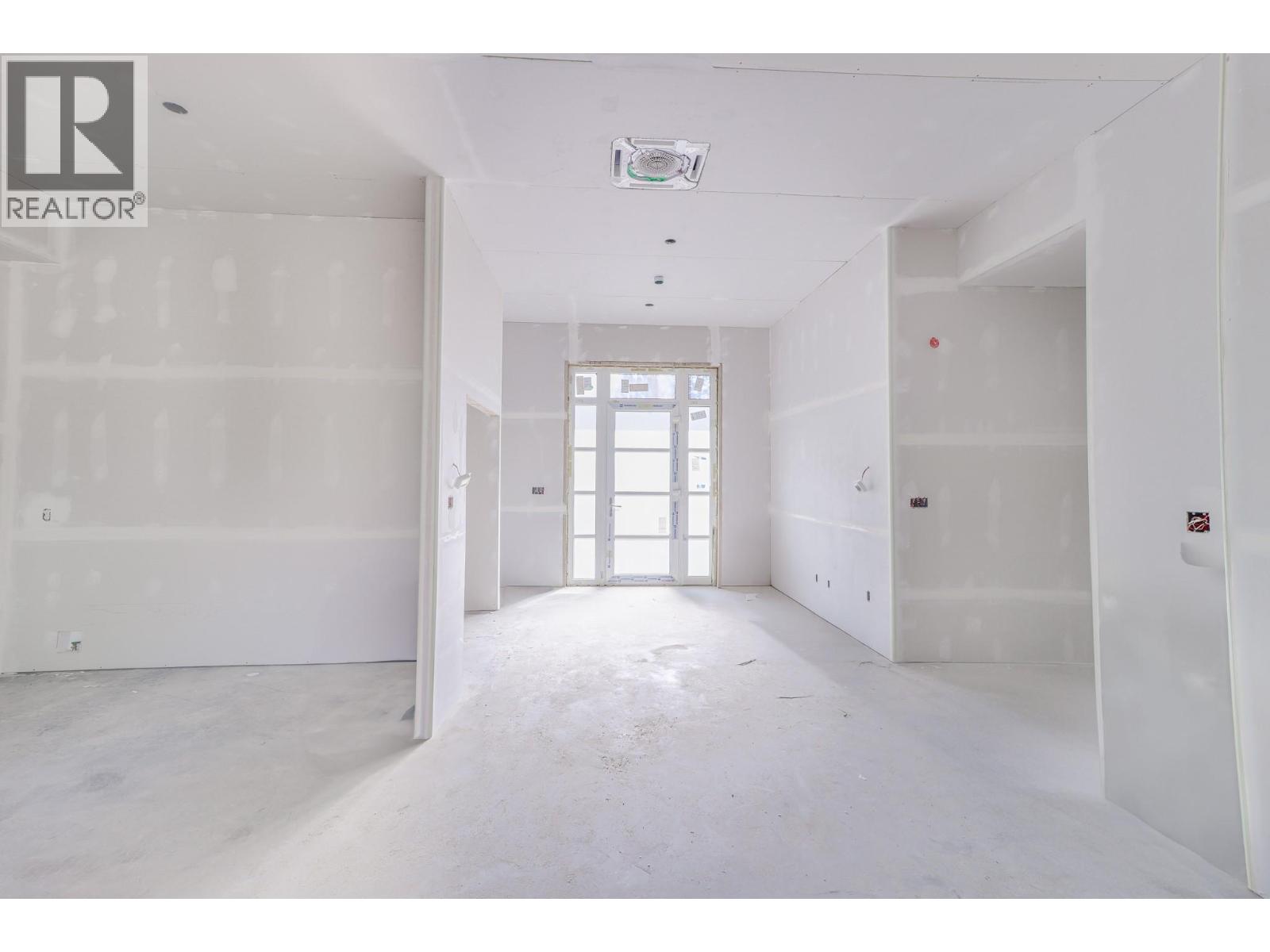 113 CORRAL Boulevard - 7