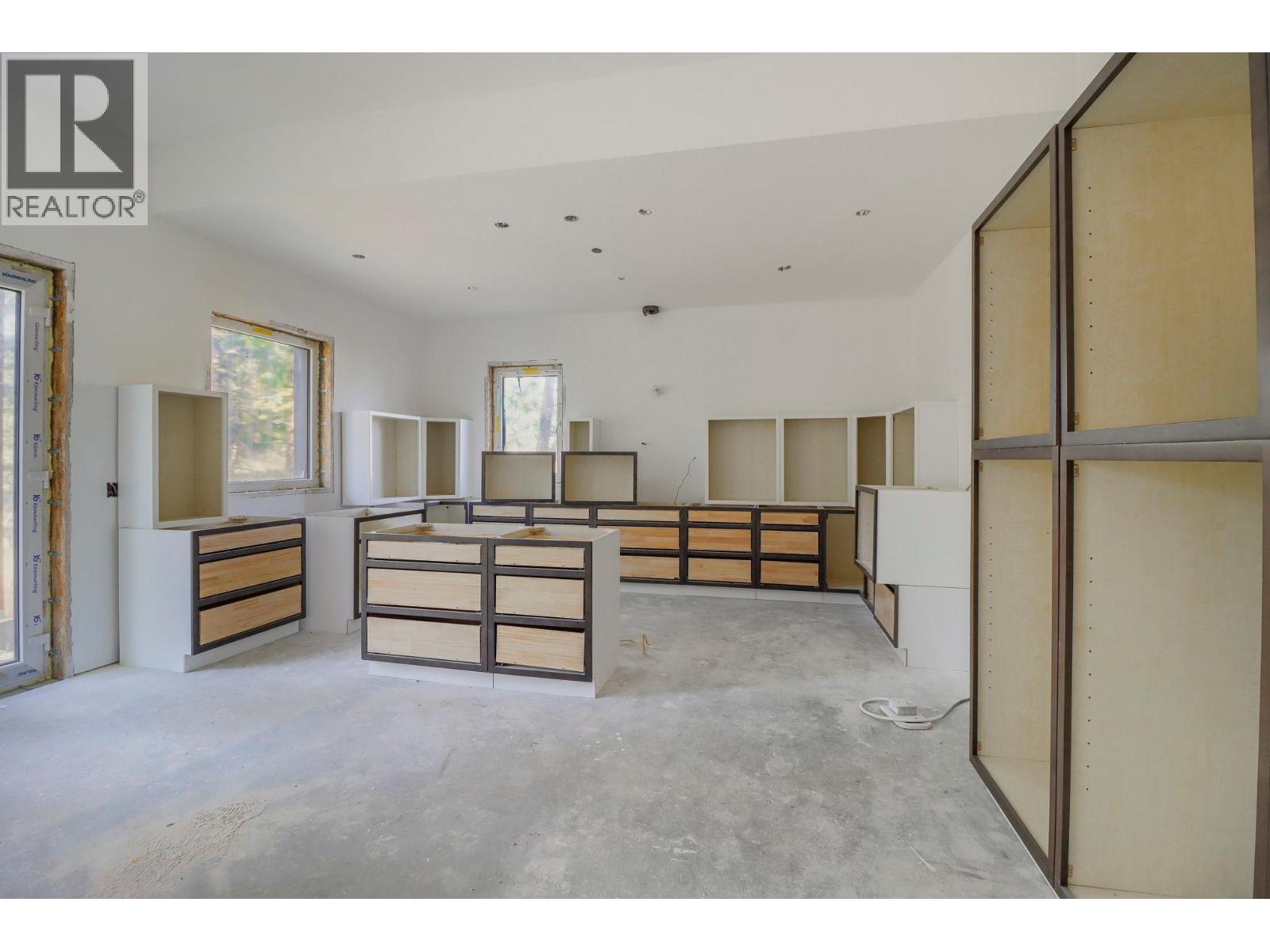 113 CORRAL Boulevard - 4