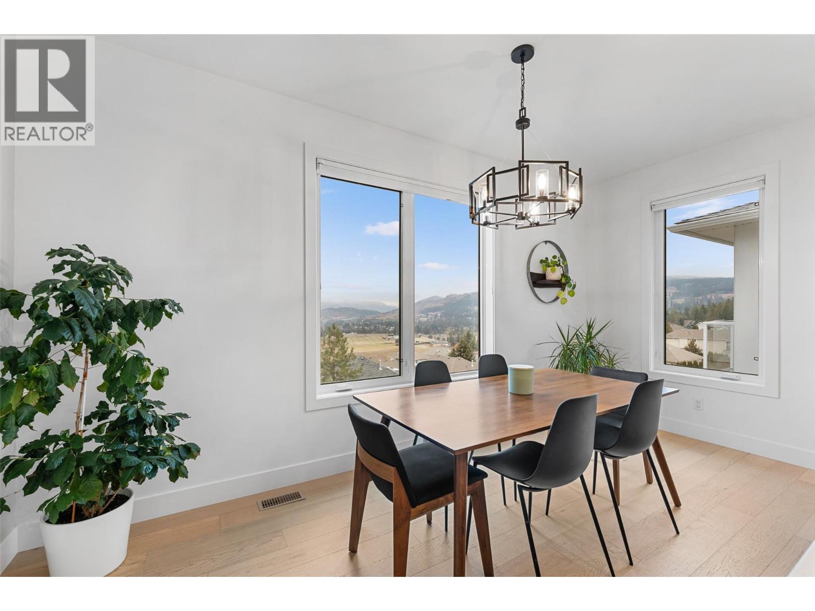  2839 Copper Ridge Drive, West Kelowna