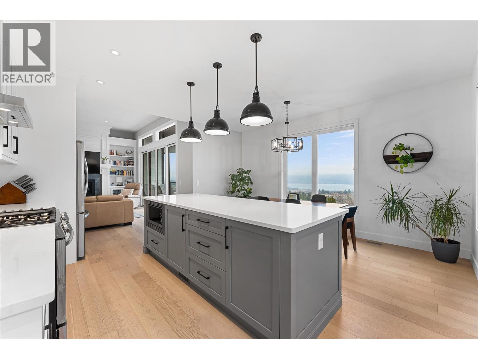  2839 Copper Ridge Drive, West Kelowna