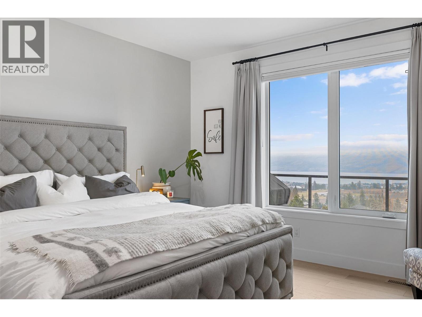  2839 Copper Ridge Drive, West Kelowna