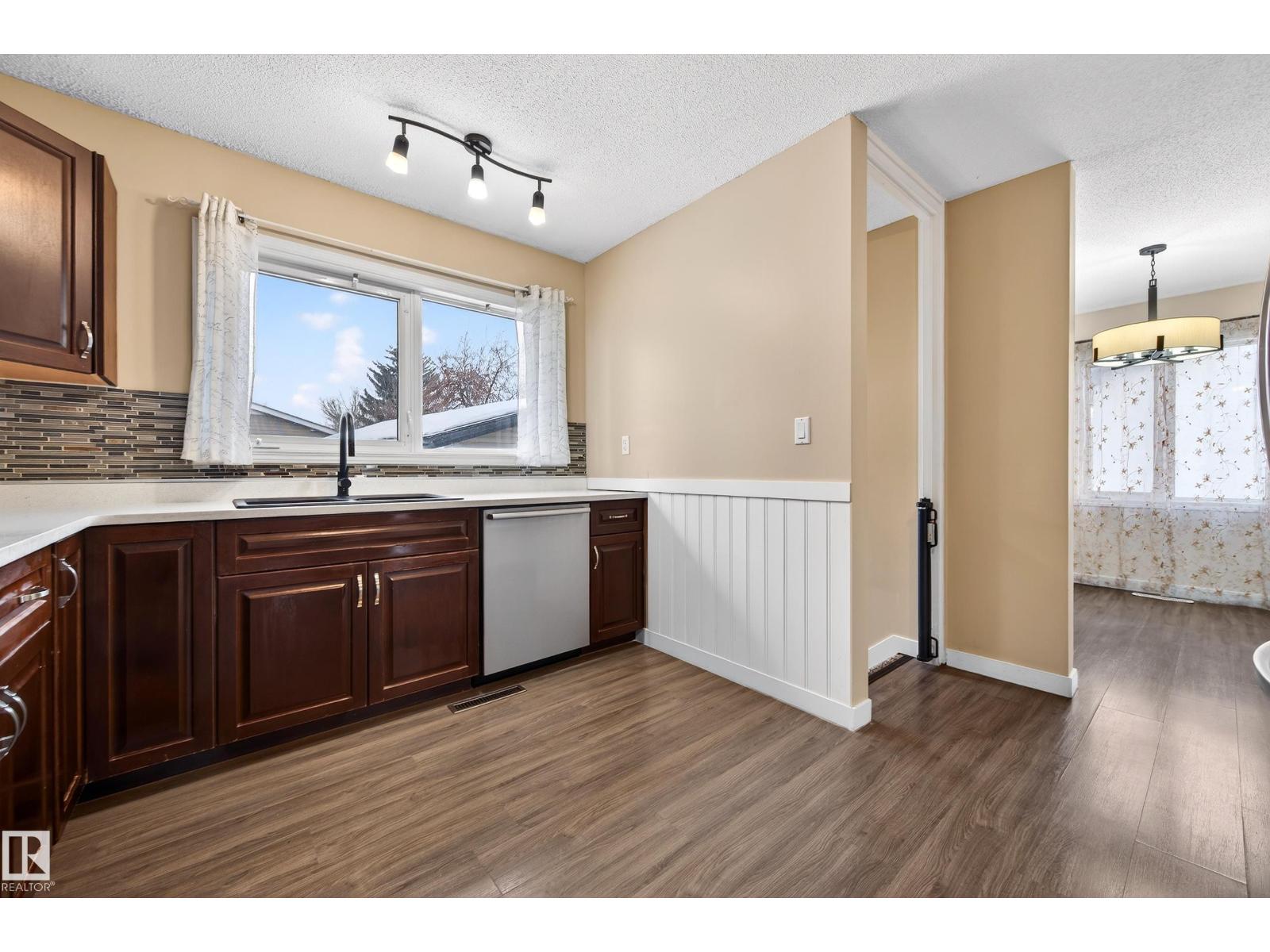 8938 94 AV, Fort Saskatchewan